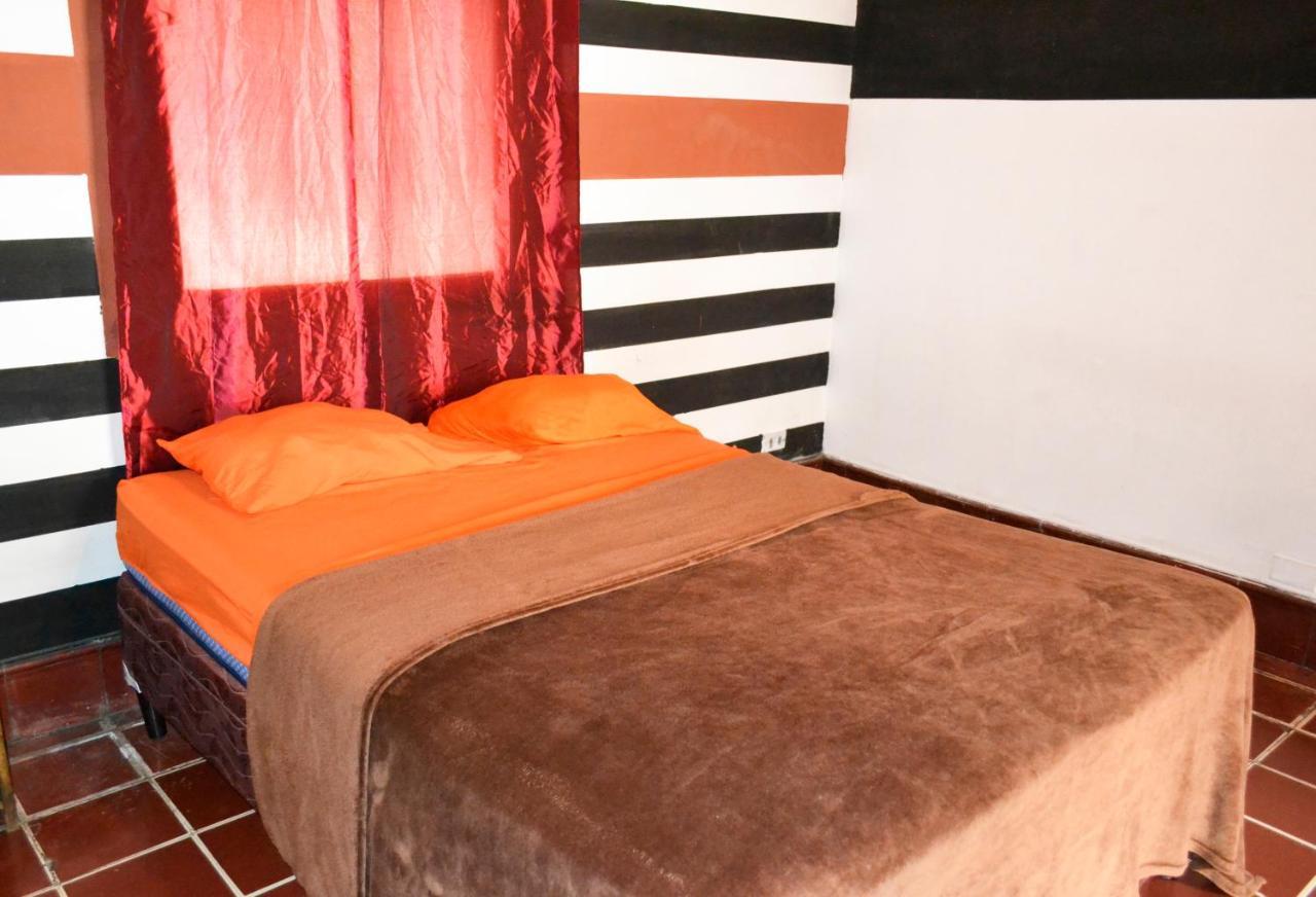 4 Grados Hostal Bed and Breakfast Γουατεμάλα Εξωτερικό φωτογραφία